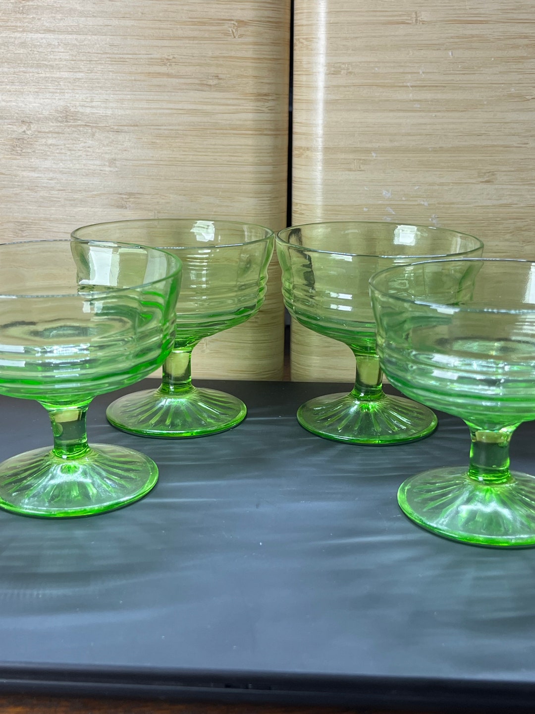 Collezione Luce Nera con Raccoglitore (IT Collezione Luce Nera con Raccoglitore (IT