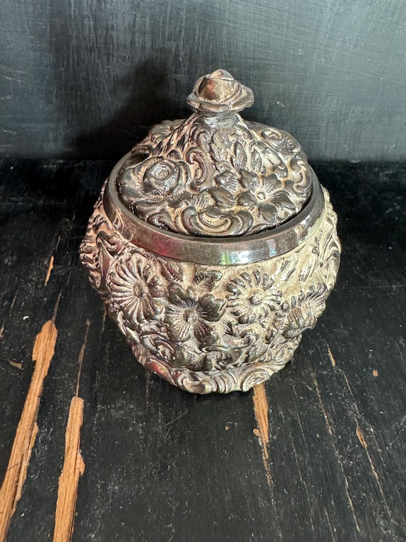 Harrison Fisher HF-0918 Silver Plated Floral Sugar Condiment Jelly