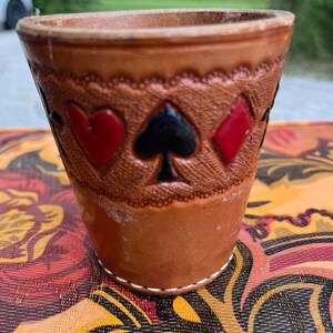 Würfelbecher Spielkarte Symbole Leder Vintage Karneval Spiele Shaker Cup Karte Anzüge