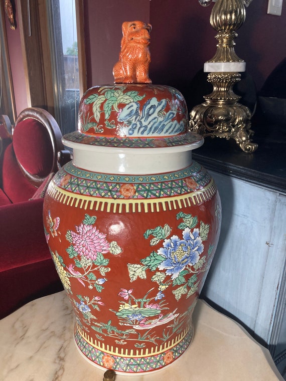 Vintage Famille Rose Ginger Jar: Chinese Porcelain Palace Jar With