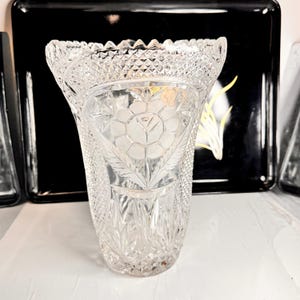 Antique ABP American Brilliant Cut Glass Flower Vase Vintage Sawtooth Vase Large Cut Brilliant Period glass vase Handcrafted Vintage 9.5”
