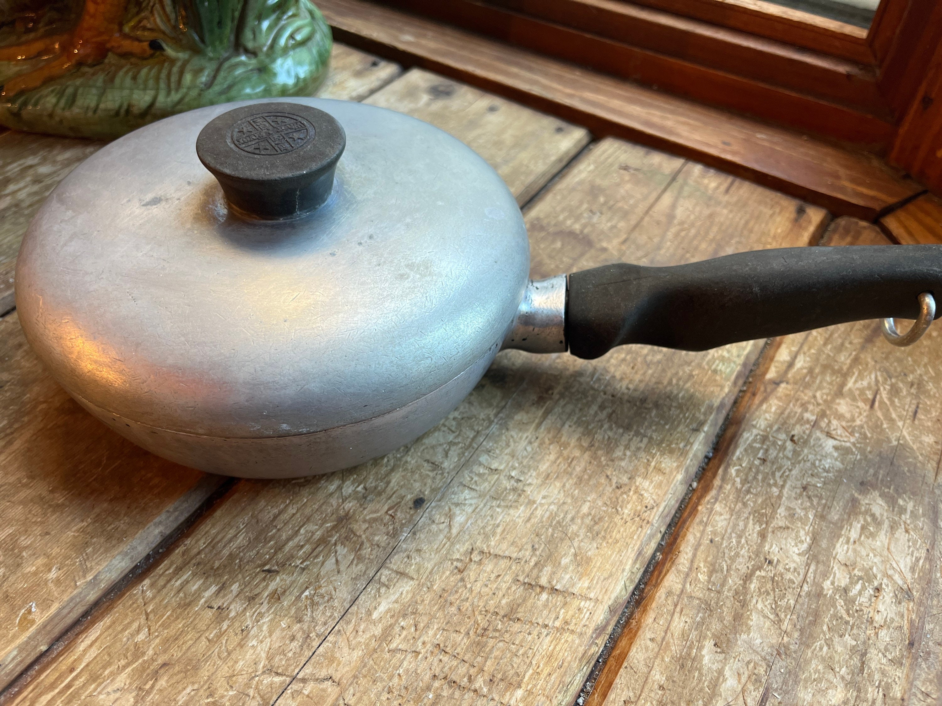 Vintage Wear-Ever 12pc Aluminum Cookware Lot Wood Handle Pots/Pans W/Lids