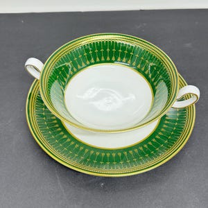 Spode China - Green Royal Windsor Y8078 Soup Bowl and Underplate Set Vintage Bone China England Forest Green Gold Double Handle