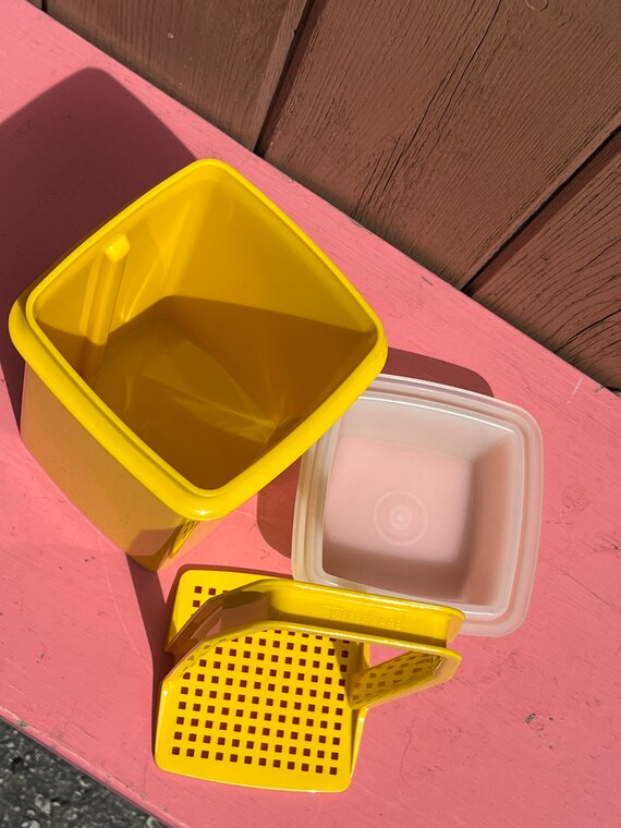 Boîte Carrée Tupperware Vintage 19 Cm - Le Pot à Cornichons Transparent Indémodable