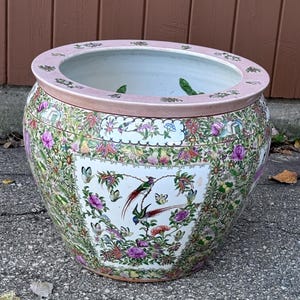 Pot Large Chinese Fishbowl Pot Porcelain Planter Asian Famille Rose Jardinere Koi Fish Decor Bird of Paradise