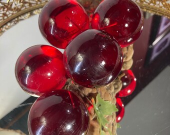 ヴィンテージ ルーサイト グレープクラスター：深紅のキッチン装飾