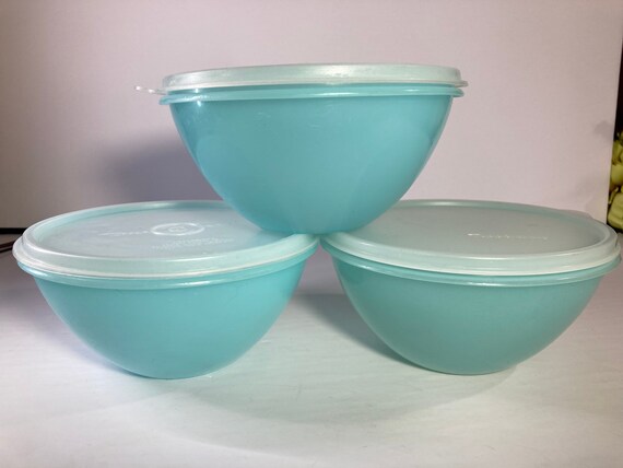 Tupperware Rare Set of 5 Wonderlier Bowls Vintage Pastels Pink Blue Yellow  Green