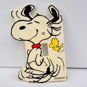 Snoopy, Lightswitch Cover Vintage, Schulz, Collectible, Novelty, Dog Cartoon Figurine Peanuts Licensed Monogram Products Home Decor