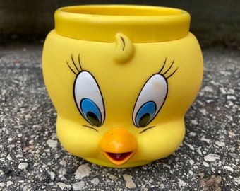 Vintage 1992 Tweety Bird Mug: Warner Bros. Collectible Kids Cup