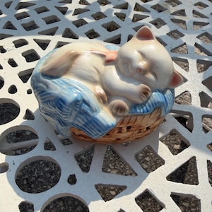 Chaton en céramique 1983 Avon, figurine « Chaton qui nage », sachet de pot-pourri, porte-pomander