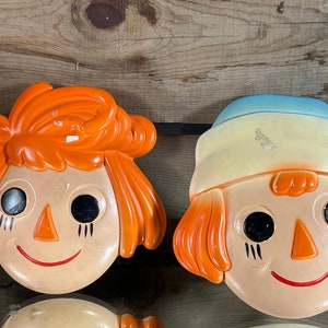 Raggedy Ann and Andy Chakware  Set  of 2 wall hanging   Decor Vintage Plaque Wall Hanging Doll