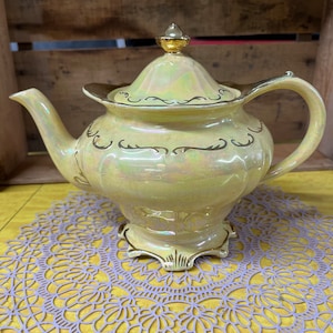 Lustreware Tea Pot Gold Gilt Accent Lustre Vintage