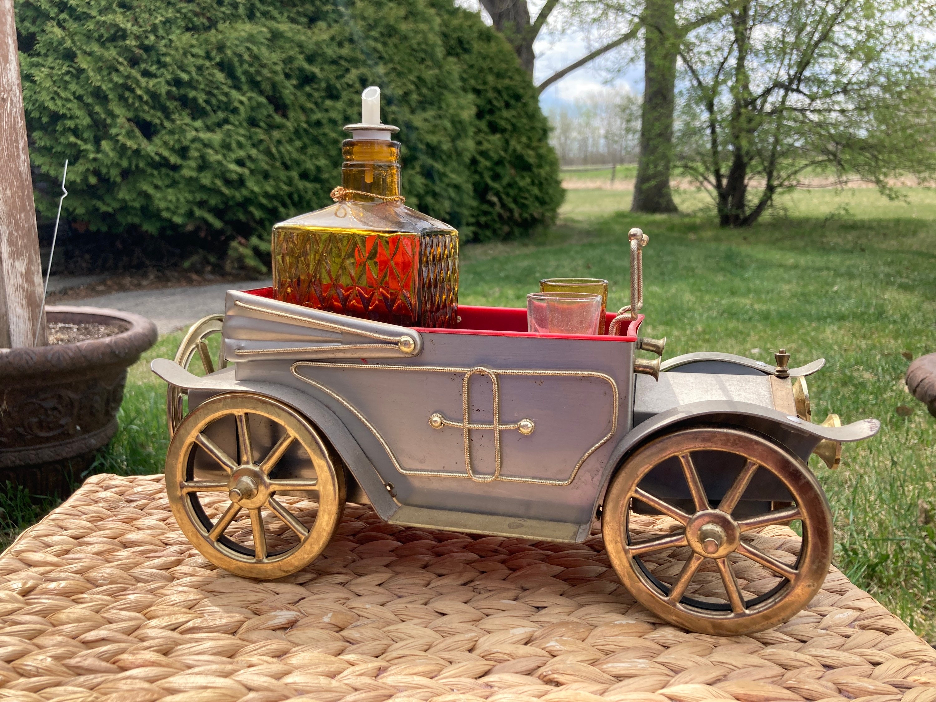 Carafe à Whisky En Forme De Camion Malaxeur - 300 Ml - Verre Soufflé à La Main 3D - Décoration De Bar Et Cadeau Original