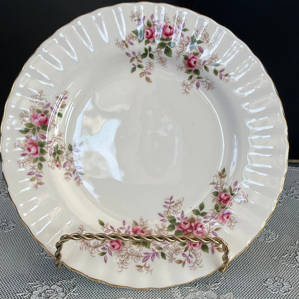 Royal Albert Lavender Rose Butter or Side  Plate, Vintage Bone China England 7 1/4”