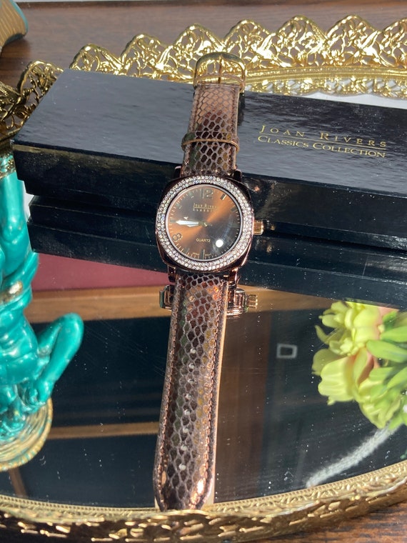 VTG NWOT Joan Rivers gold /beige Snake skin Wrist Watch Vintage Joan Rivers Watch: Copper Faux Snakeskin Band  main image 4