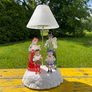 Christmas, Tealight Lamp, Victorian carollers, Colour Changing, Battery operated Vintage