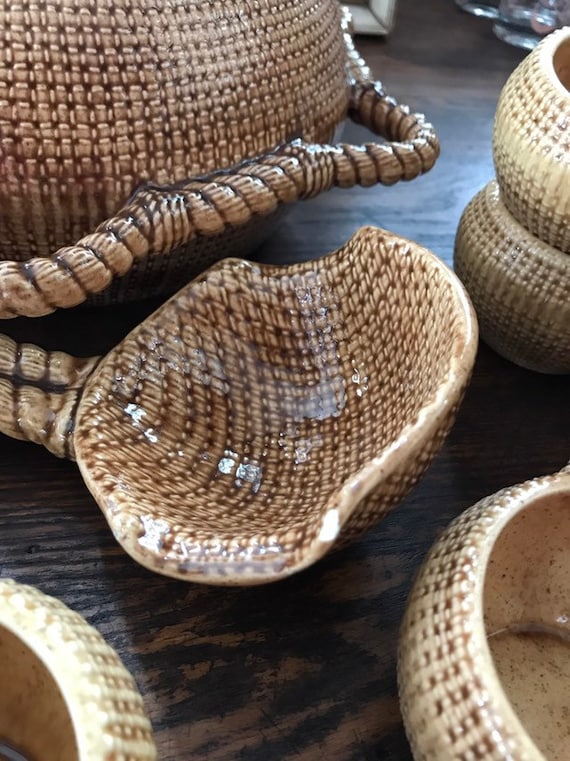 Vintage Strawberry Ceramic Soup Tureen Set: 1980s Burlap Design, 9