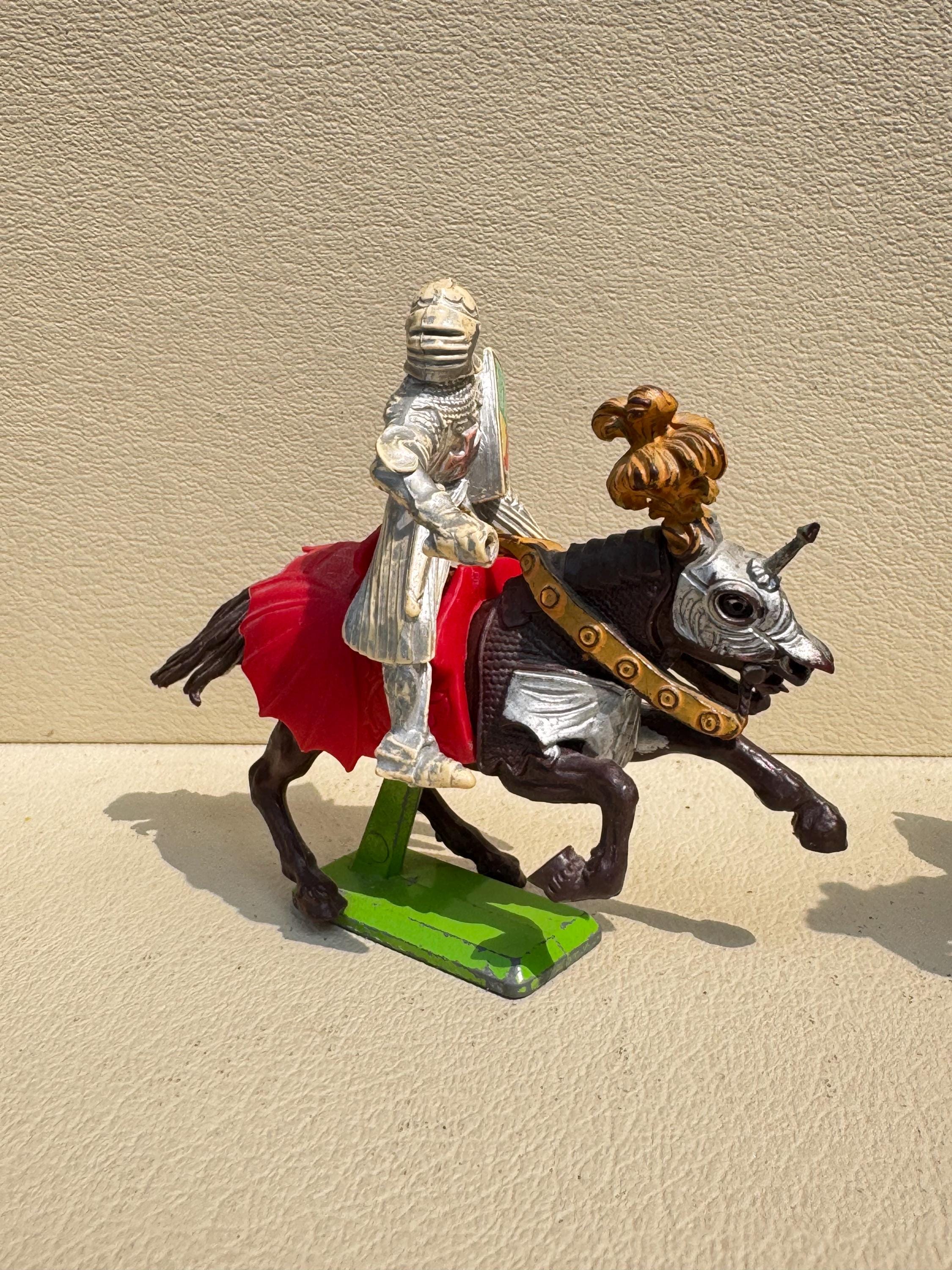 SOLDATINO BRITAINS LTD 1971 England Sudista a cavallo in plastica scala