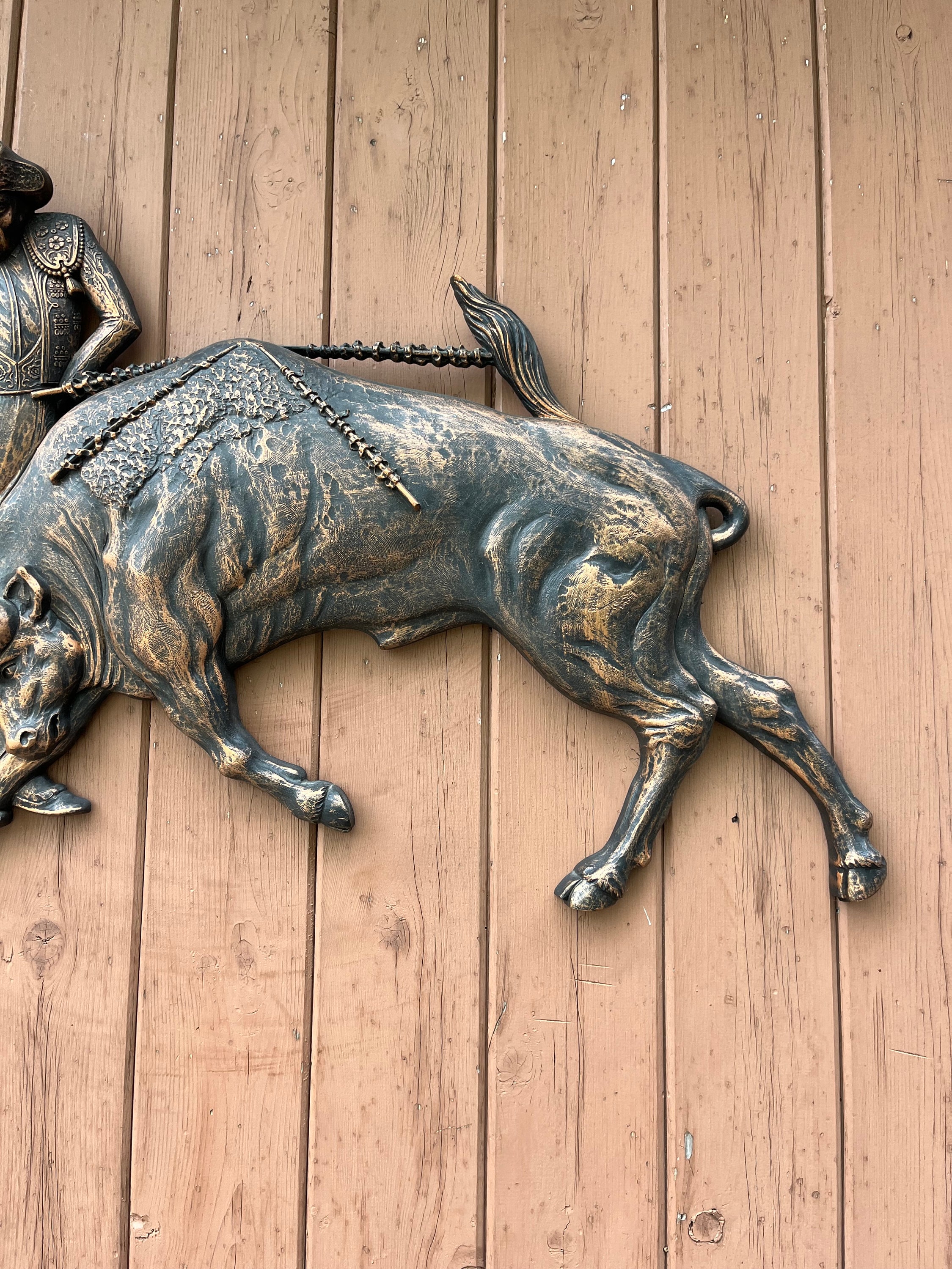 Vintage Coppercraft Bullfighter Wall Plaque: Retro Spanish Decor