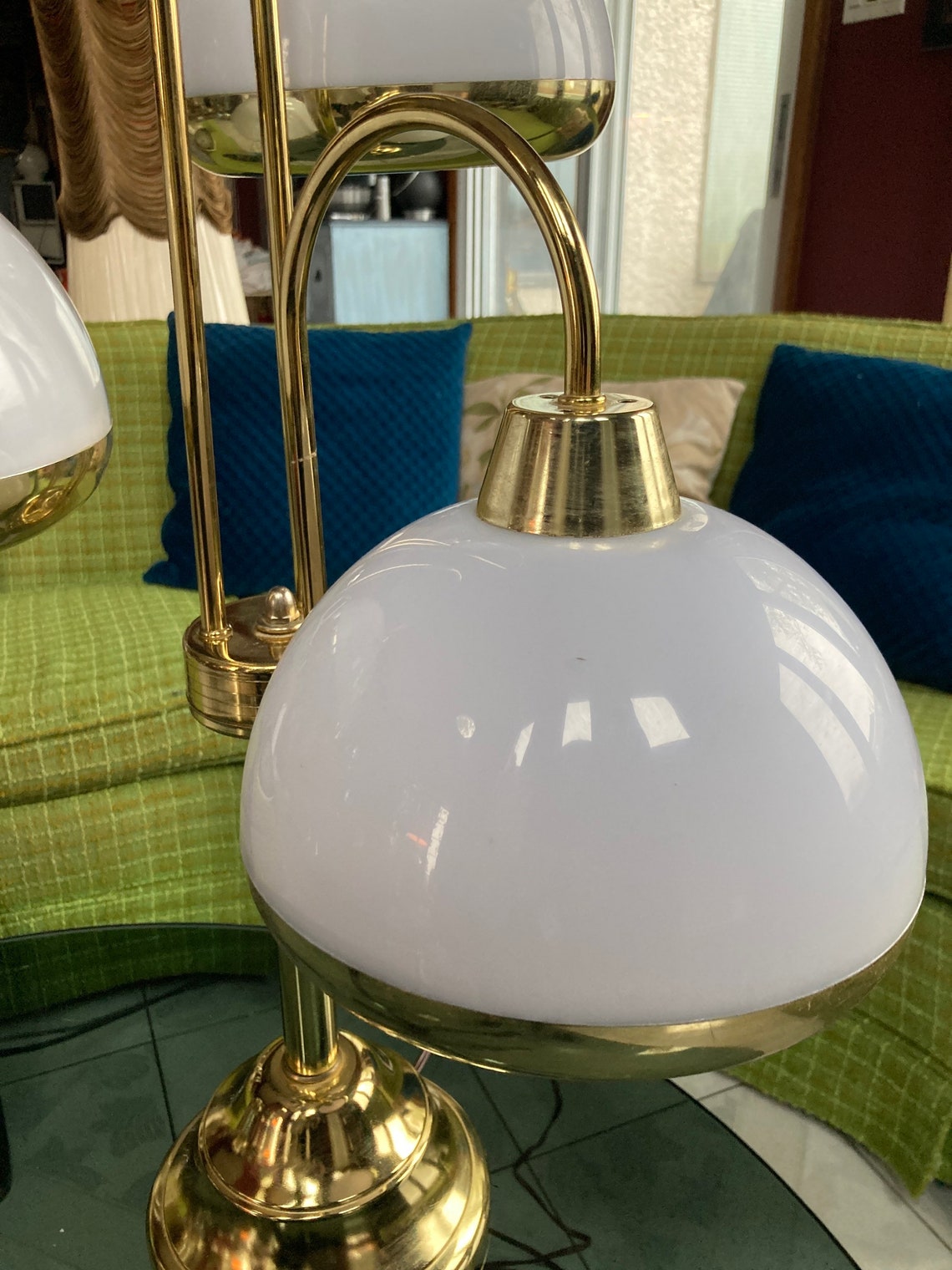 Vintage Brass Glass Table Lamp: 80s Retro Art Deco Tri-Light, photo 4 of 5