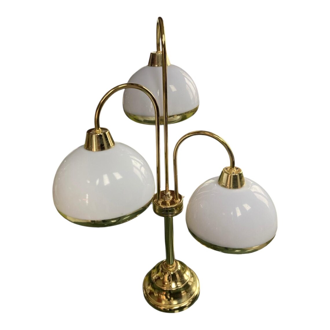 Vintage Brass Glass Table Lamp: 80s Retro Art Deco Tri-Light, photo 1 of 5