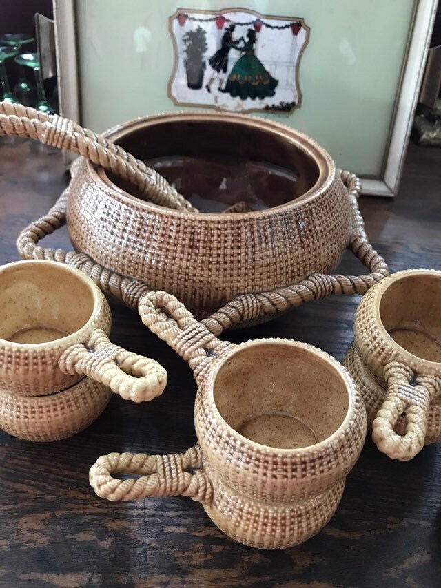 Vintage Strawberry Ceramic Soup Tureen Set: 1980s Burlap Design, 9