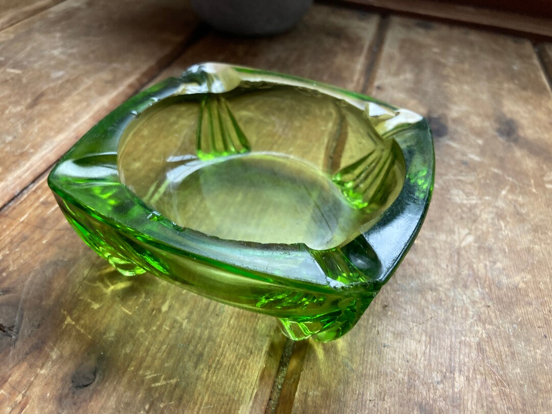 Vintage Duncan Miller Emerald Green Glass Ashtray - MCM Art Glass