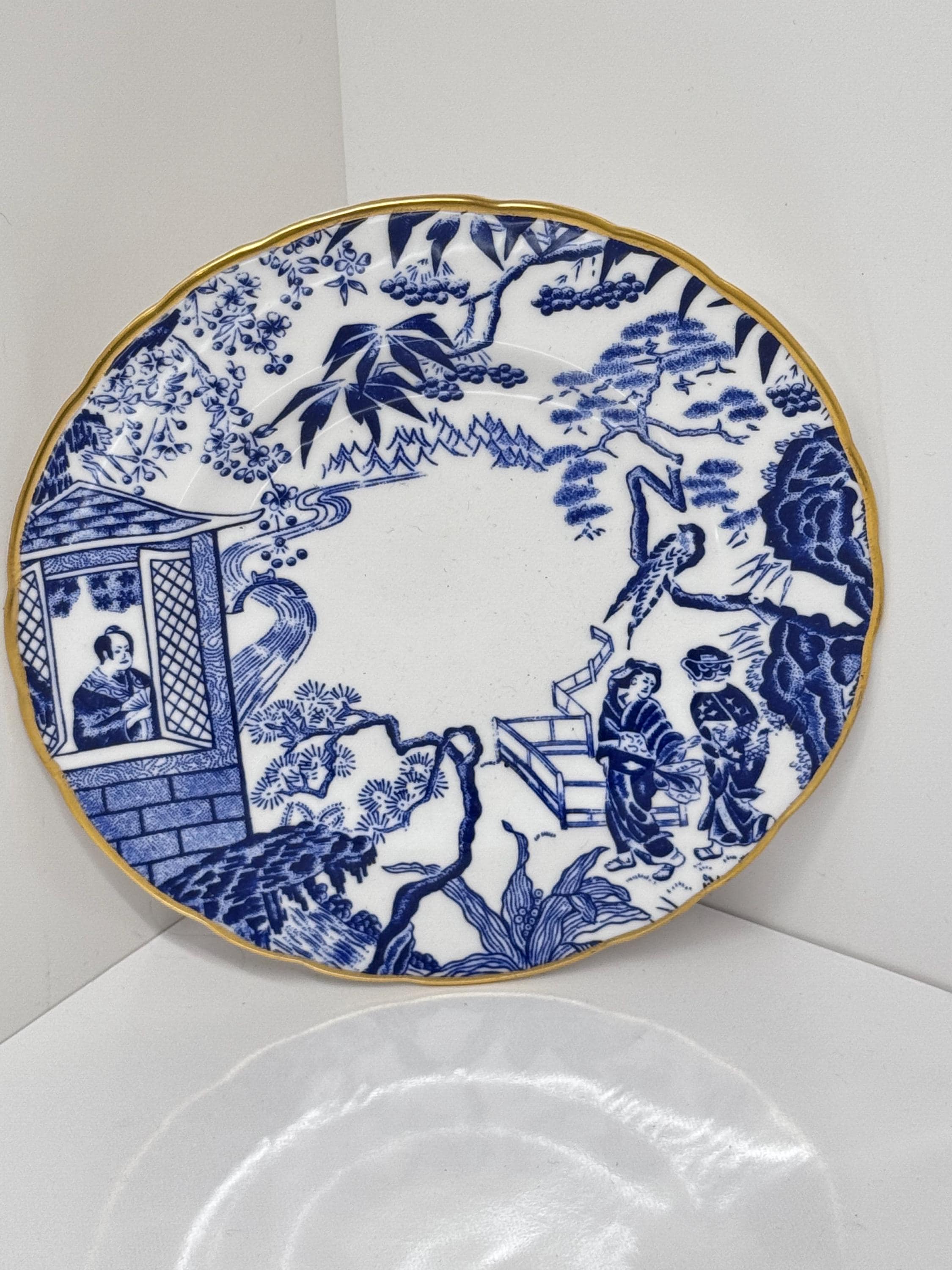 ロイヤルクラウンダービー ミカドプレート：ヴィンテージ ボーン