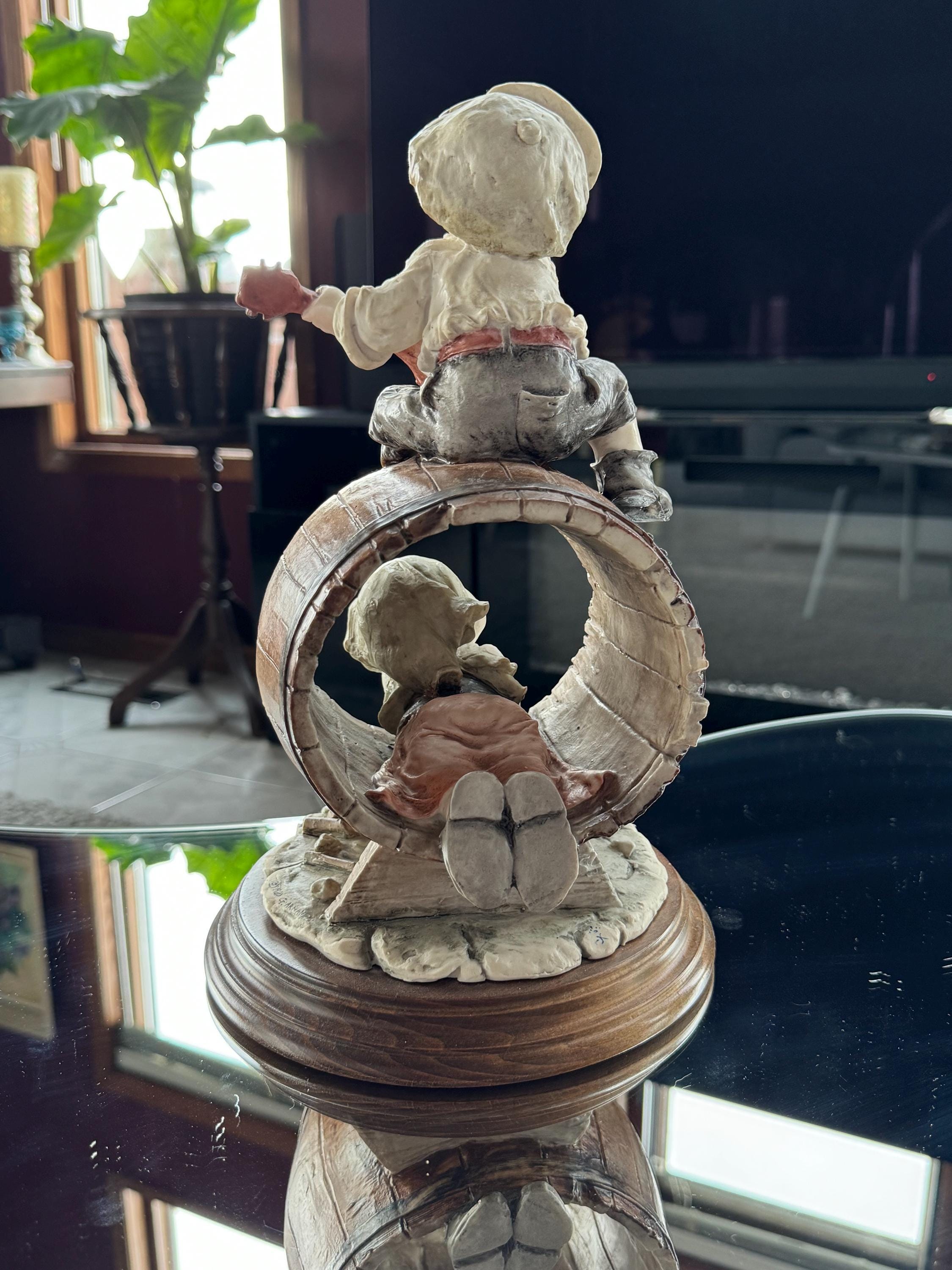 Giuseppe Armani Sculpture: Gulliver's World Barrel Series, Vintage