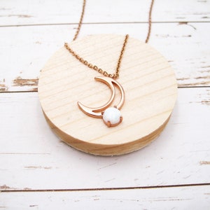 Stainless steel chain opal moon, imitation opal, moon pendant, gold chain, stainless steel gold, silver-colored, rose gold chain, dainty