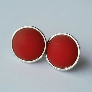 Polaris Magic Red - Stud earrings 12 mm siam red