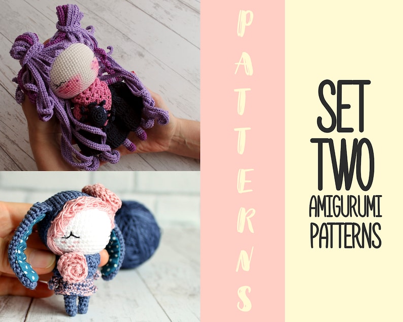 K&ouml;nnte beinhalten: Zwei H&auml;kelanleitungen f&uuml;r Amigurumi-Puppen, eine mit lila Haaren und einem schwarzen Kleid, die andere mit rosa Haaren und einem blauen Kleid. Der Text "SET TWO AMIGURUMI PATTERNS" befindet sich auf einem gelben Hintergrund.