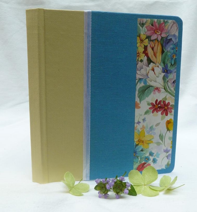 Notebook with flowers image 1