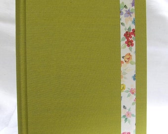 Notebook with flowers