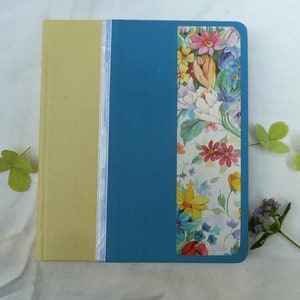 Notebook with flowers image 3