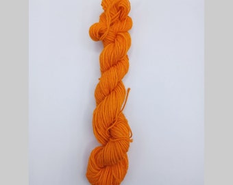 Mini - skein of fine sock yarn, hand-dyed, 4 ply, saffron mottled, Creativ-Ecke, semisolid, uni,