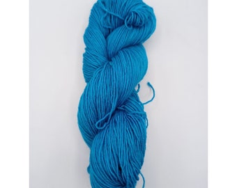Fine sock yarn, hand-dyed, 4-ply, turquoise mottled, creative corner, semi-solid, plain,