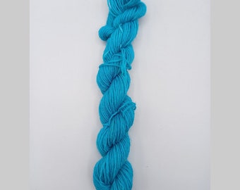 Mini - skein of fine sock yarn, hand-dyed, 4 ply, eggshell blue mottled, creative corner, semisolid, uni,