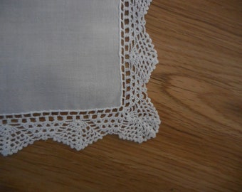 Mouchoir en tissu dentelle au crochet vintage dentelle blanche années 70