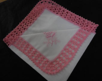 Mouchoir en tissu avec dentelle au crochet mouchoir rose vintage