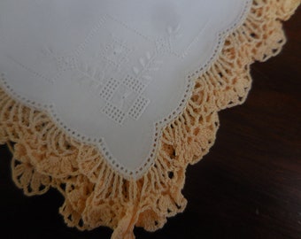 Mouchoir en tissu avec dentelle au crochet mouchoir en dentelle jaune vintage années 50 bord festonné