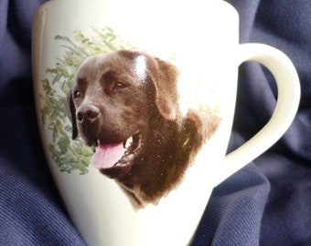 Tasse avec un Labrador brun