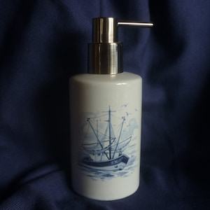 Soap dispenser ship ahoy image 1