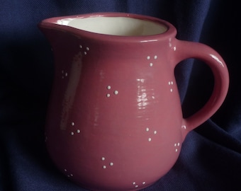 Small milk jug pink with small dots 700ml.