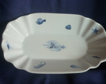 1 x fish and chips fries bowl bowl, fries, plate, maritime, seal, seahorse,