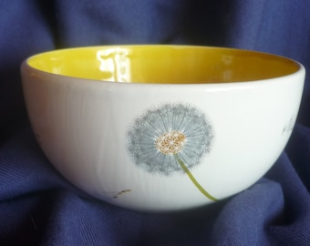 1 dandelion cereal bowl to match the large cups, yellow inside