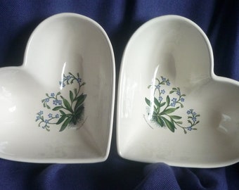 2 cereal bowls for lovers, not a gissing, a heart set, flower, spring, Valentine's Day
