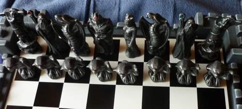 Schachspiel der besonderen Art Absolutes Unikat Nur 1 x lieferbar Spiel,Schach, Handarbeit,Einzelstueck Bild 3