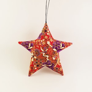 Decorative star to hang
