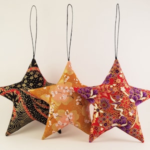 Decorative star to hang